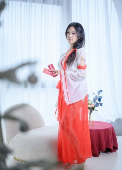 女帝裸体被叫爽在线观看_BD英语视频大全